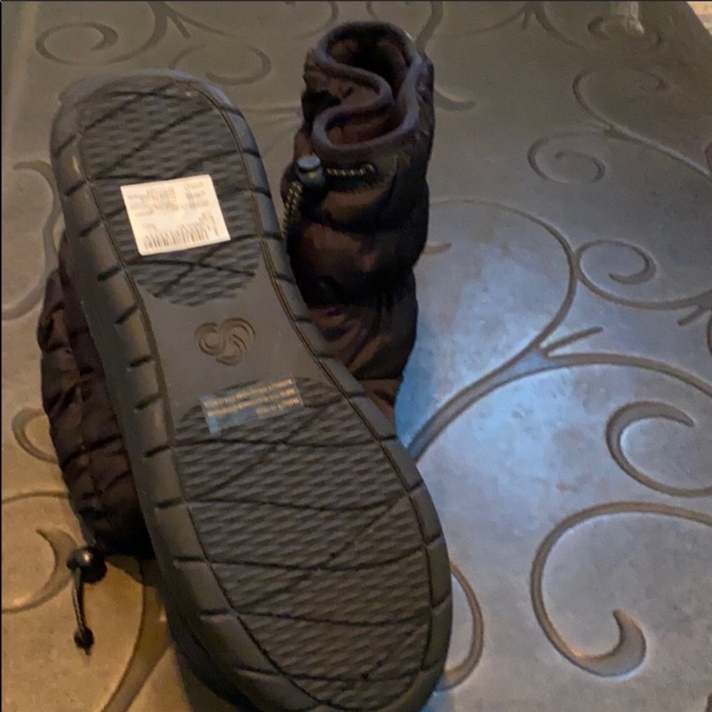 Nwt boots - Picture 3 of 7